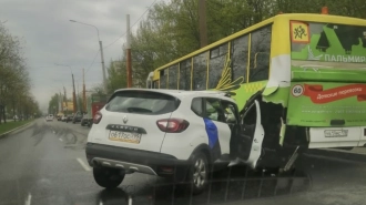 В ДТП с каршерингом на Северном проспекте оказался помят автобус