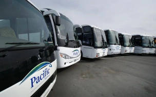 На финской границе из автобуса высадили шестерых российских туристов