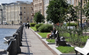 В центре Петербурга открылся обновленный Исидоровский сквер