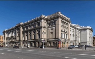 В Смольном разрешили строительство новых куполов в Петербургской консерватории