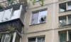 Фото: сильный ветер разбил окно и оборвал провода в Петербурге 