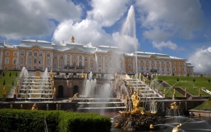 Музеи и дворцы Петергофа начнут принимать посетителей с 20 февраля