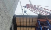 Рабочий сорвался с опоры строящегося моста в Новосибирске