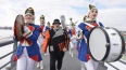 "Смешной фестиваль" в Петербурге открыли полуденным ...