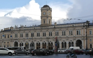 На Московском вокзале в Петербурге девушка устроила скандал. Она назвала себя террористкой