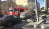 Пожарные тушат рекламный баннер на Сенной площади