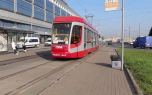 На Бухарестской улице закончили ремонт трамвайных путей