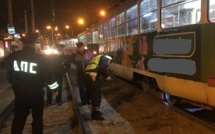 В Екатеринбурге школьница погибла под колесами трамвая