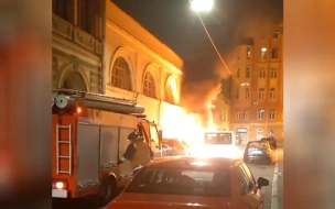 На Митавском переулке сгорели машины, был взрыв