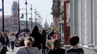 Петербургские производители смогут показать свои сувениры на Невском