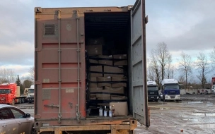 Около 10 тыс. литров контрафактного алкоголя изъяли в Петербурге и Ленобласти
