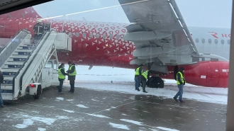 Самолёт в Пулково выехал за взлётную полосу и не смог взлететь 