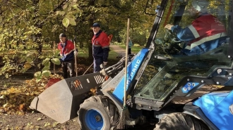 За месячник по благоустройству в Петербурге убрали 67,5 млн "квадратов" территории