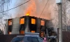 Пожарные два часа тушили частный дом в Красном Бору