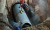 Специалисты "Теплосети" продолжают устранять прорыв трубы на Дыбенко 