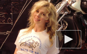 Петербургские байкеры похвастались своими мотоциклами и девушками