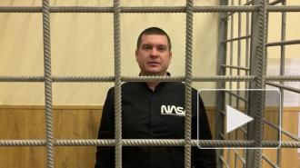 В Петербурге лжеполицейский похитил у пенсионеров более 1,5 млн рублей