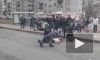 Видео с пр.Ветеранов, где иномарка сбила двух пешеходов, опубликовали в сети