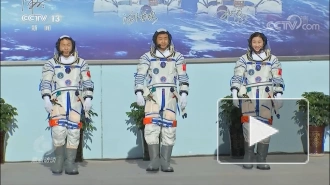 Корабль "Шэньчжоу-14" с космонавтами состыковался с основным отсеком орбитальной станции