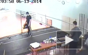 Шутка ученика в школе олимпийского резерва закончилась смертью тренера. Происшествие попало на видео