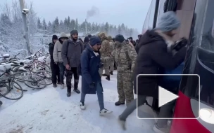 Беженцы с финской границы отправлены властями Мурманска в Петербург