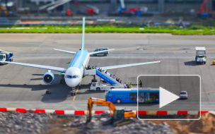 В Петербурге прилетевшую из Хургады 5-летнюю девочку обследовала карантинная бригада врачей