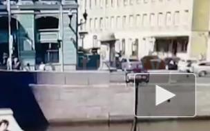 На набережной Фонтанки иномарка сбила мотоциклистку