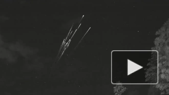 Спутники Starlink, падающие из-за космической бури, попали на видео