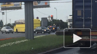 Асфальт отмывали после страшного ДТП с пассажирским автобусом и тремя иномарками