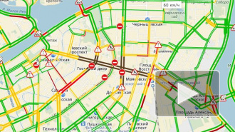 Из-за первомайского шествия в центре Петербурга собрались пробки