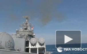 Крейсер "Москва" выполнил артиллерийские стрельбы в акватории Черного моря