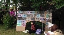 На митинге петербуржцы предложили дать "мосту Кадырова" имя Бродского или Цоя