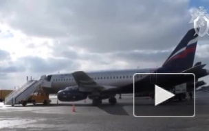 Следком опубликовал видео треснувшего стекла у самолета рейса Москва - Салоники