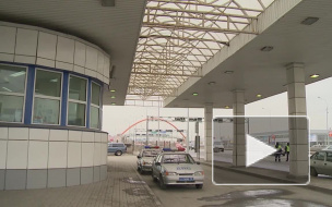 Продолжается расследование ДТП с опрокинувшейся фурой на Кушелевской дороге