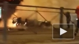 В Сети появилось видео горящего после взрыва автомобиля ...