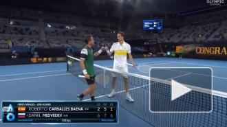 Даниил Медведев в день рождения вышел в третий круг Australian Open