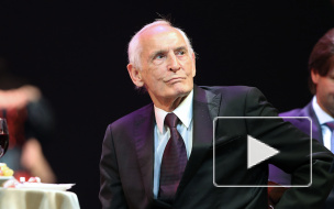 Медали Героев Труда получили пятеро россиян 