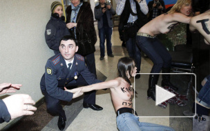 Активисткам Femen могут запретить въезд в Россию