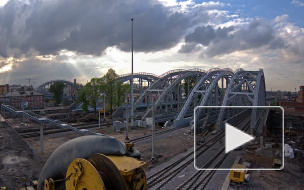 В Петербурге наконец-то можно прокатиться под Американскими мостами