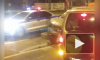 Видео: на Ветеранов автомобиль сбил дорожный знак из-за аварии
