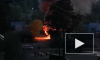 Видео: в Парголово сгорели два гаража