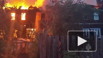В Ульяновской области загорелся двухэтажный жилой дом
