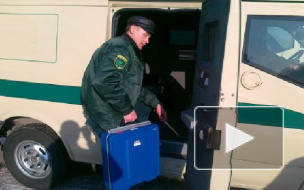 В Петербурге инкассаторскую машину угнали вместе с водителем