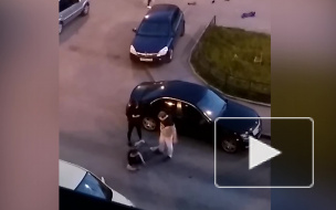 Видео: на Парнасе двое избили пьяного друга