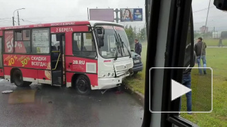 В ДТП на проспекте Солидарности столкнулись три автомобиля