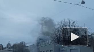 Пожар в офисе на Академика Павлова тушат 70 спасателей