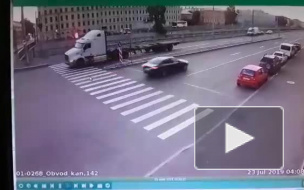 Таксиста без прав отправили под стражу до 22 сентября