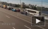 На Володарском мосту в Петербурге загорелся автобус: видео