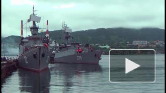 Россия "обстреляла" подлодку бомбами и торпедами