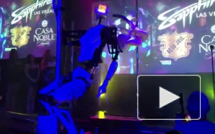 На выставке электроники в Лас-Вегасе показали роботов-стриптизеров